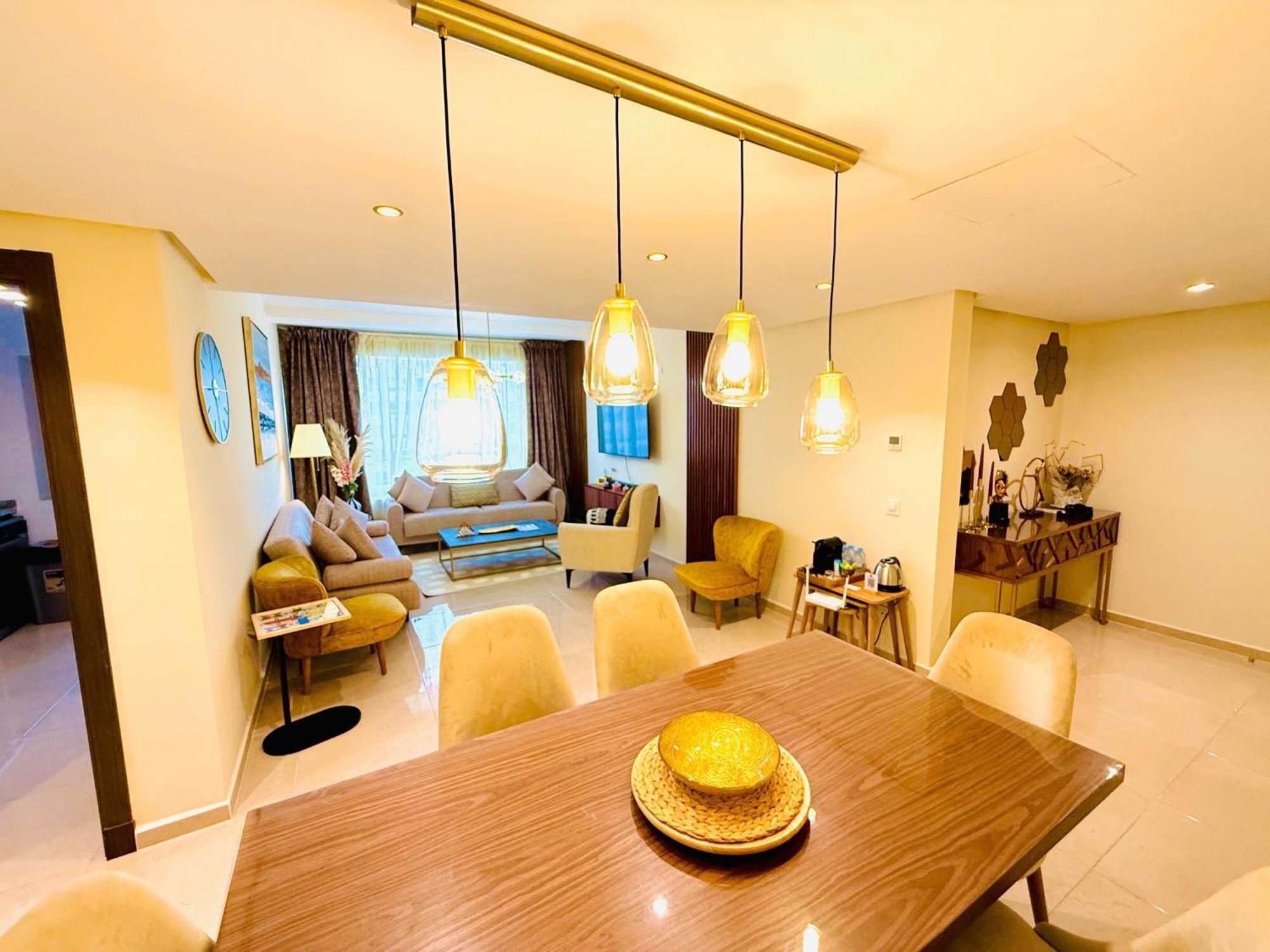 Raffine En Plein Coeur De Tanger, Proche Gare Tgv, Plage, Corniche & Mall, Wifi Iptv Ac Apartment *